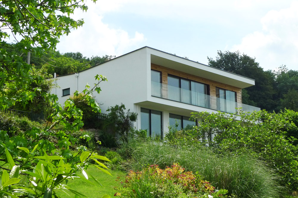 Exterior - Three-quarter front elevation