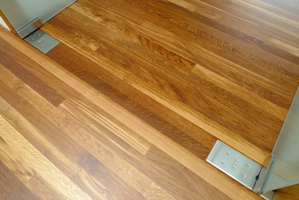 Interior - English Tiger Brown Oak hardwood flooring from Vastern Timber